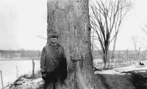 Edward Michael Kiichli 1921 Ingersoll farm steamboat tie in